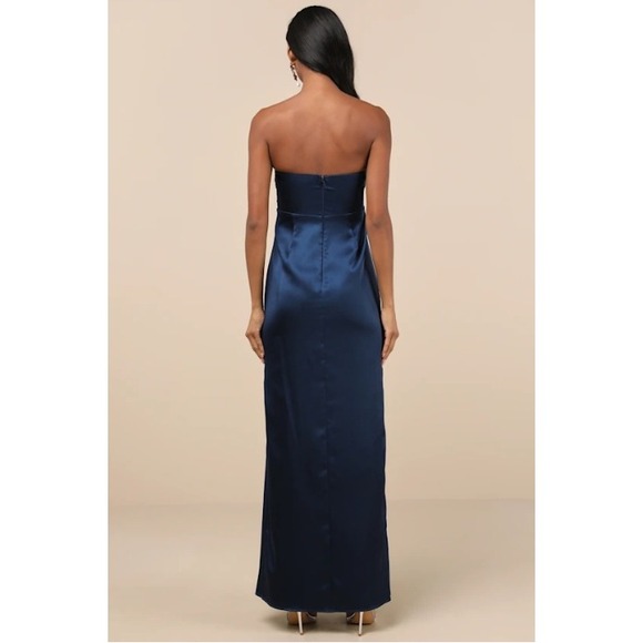 Lulus Dark Blue Satin Strapless Pleated Bust Maxi Gown Dress Medium NWT - Picture 2 of 9
